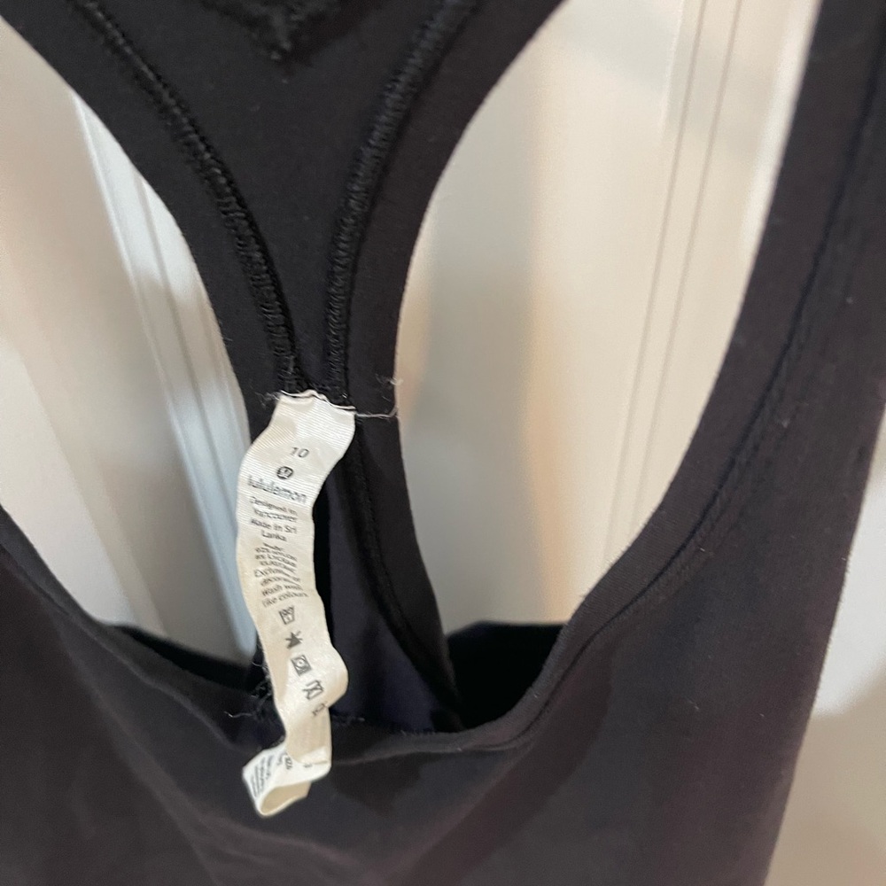 LULULEMON SZ 10 - Picture 2 of 5